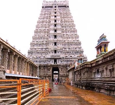 Annamalaiyar Temple Thiruvannamalai – Divine Fire Shrine